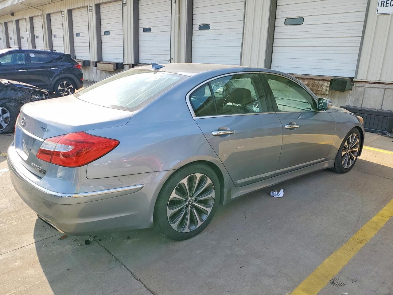 2013 Hyundai Genesis 5.0L - foto 3
