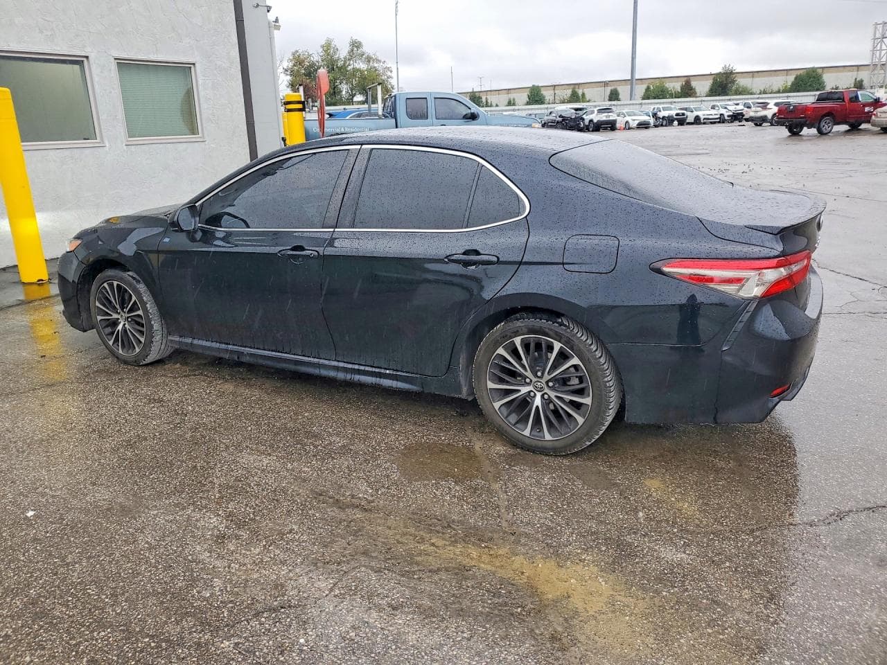 2018 Toyota Camry Se - foto 2