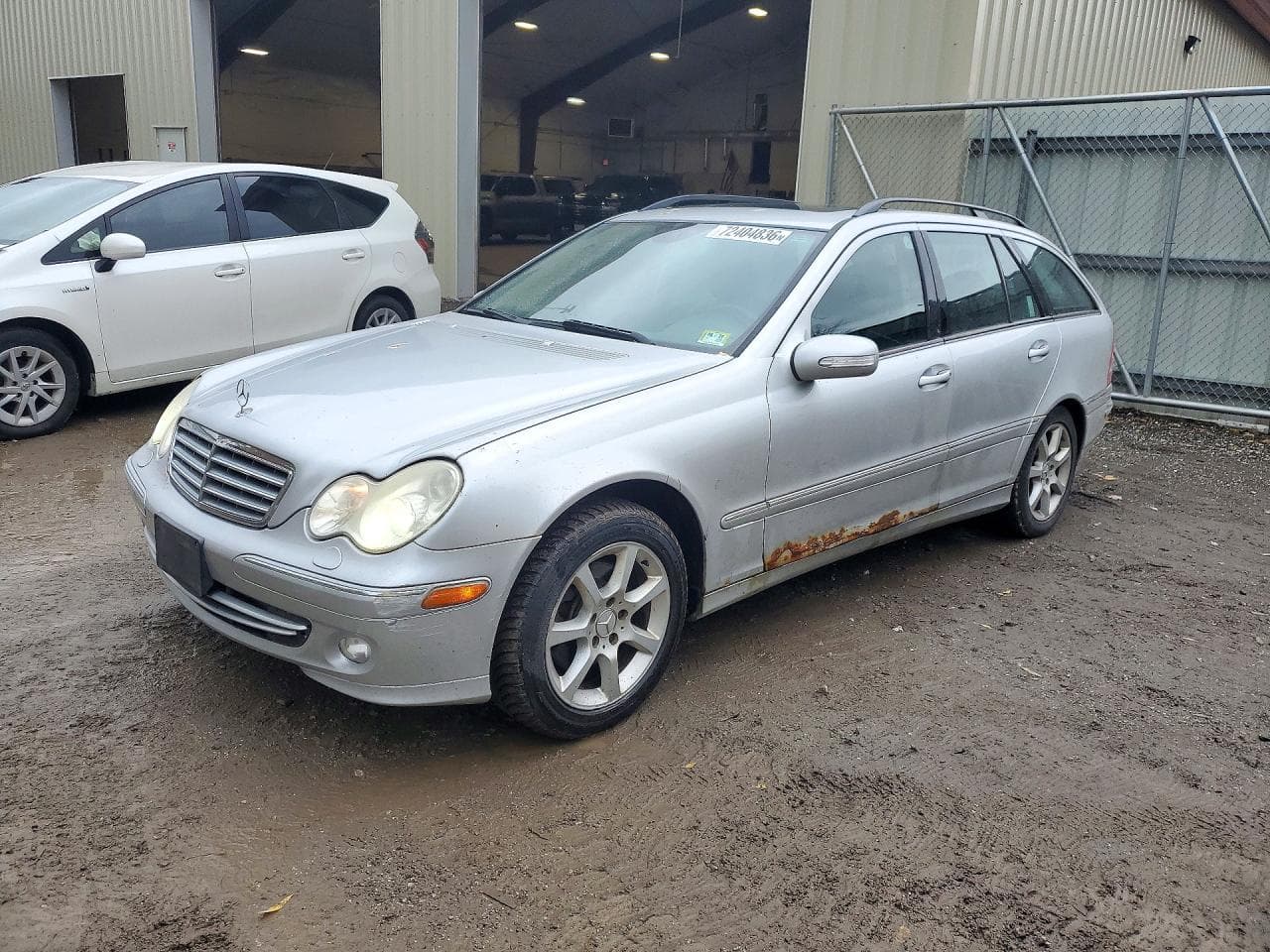 Mercedes-Benz C-klasse 2005 z USA