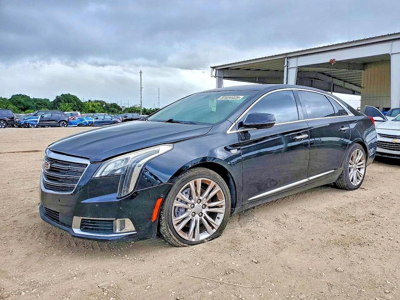Cadillac XTS 2018 z USA