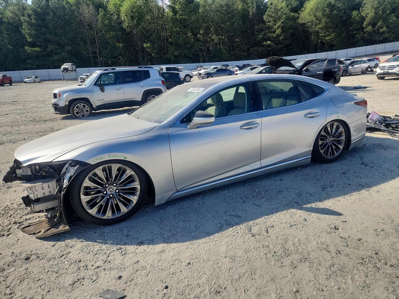 Lexus LS 2018 z USA