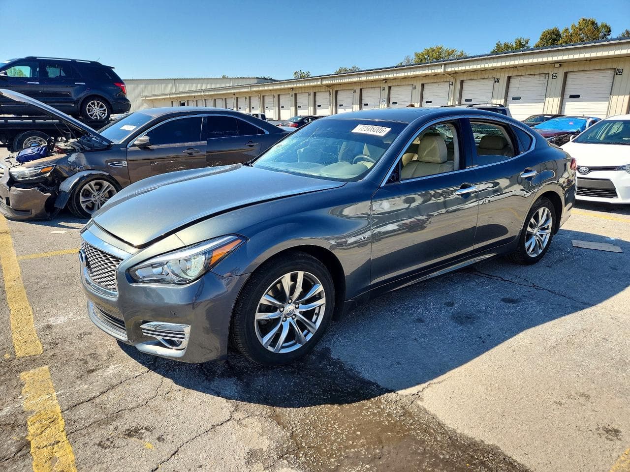 Infiniti Q70 2015 z USA