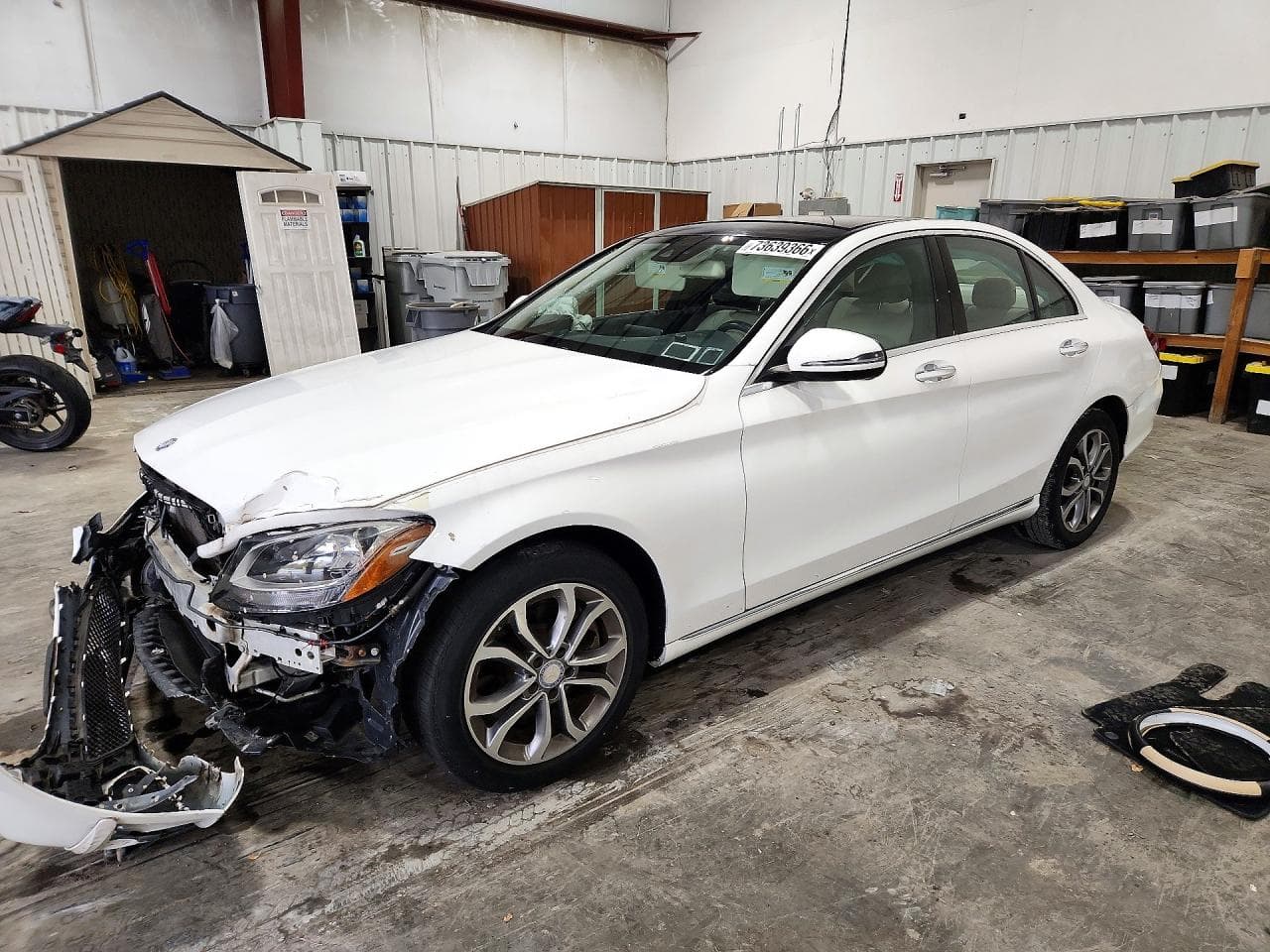 Mercedes-Benz C-klasse 2017 z USA
