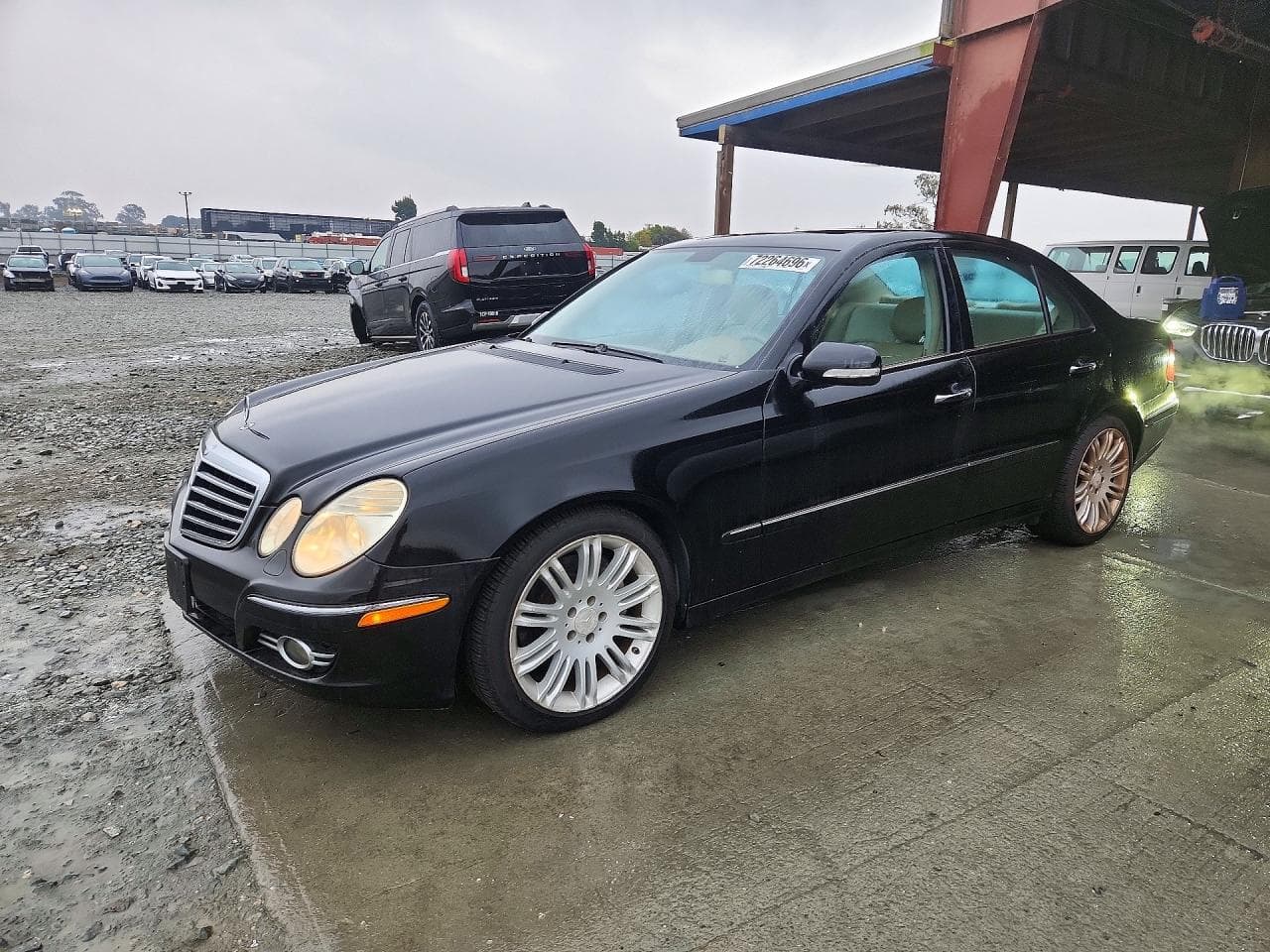 Mercedes-Benz E-klasse 2008 z USA
