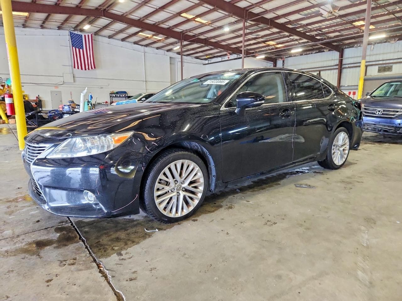 Lexus ES 2015 z USA