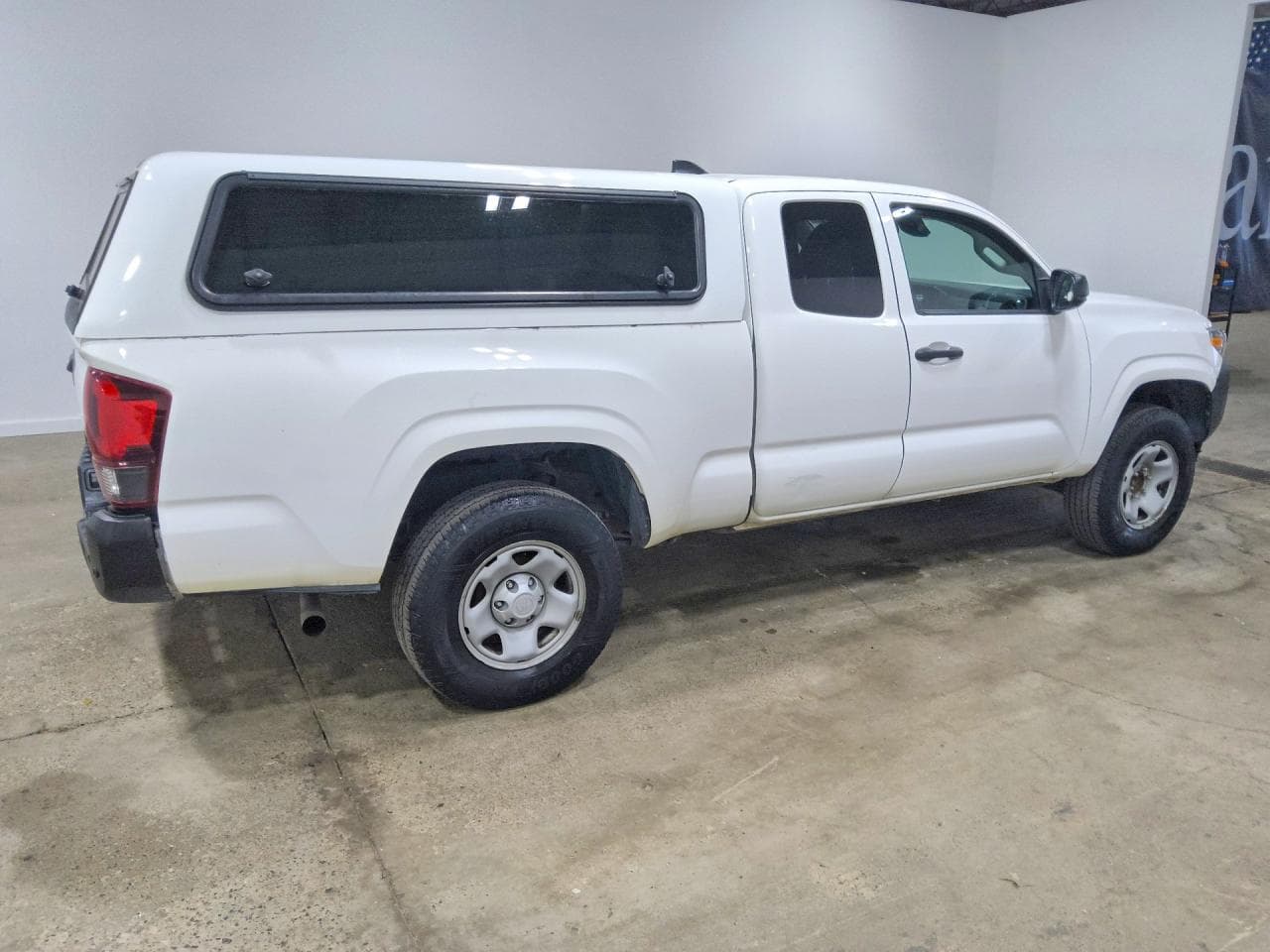 2022 Toyota Tacoma Sr - foto 3
