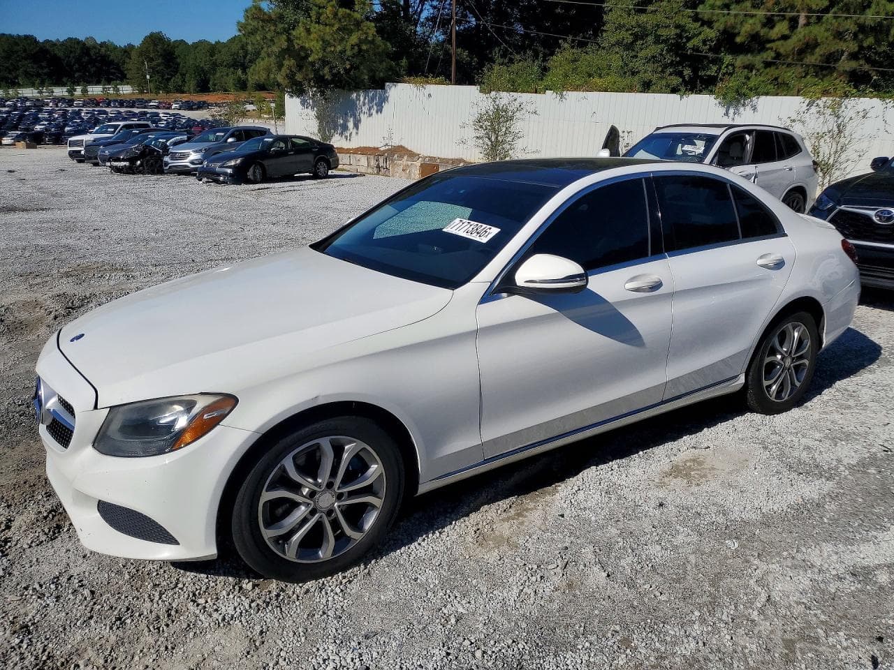 Mercedes-Benz C-klasse 2016 z USA