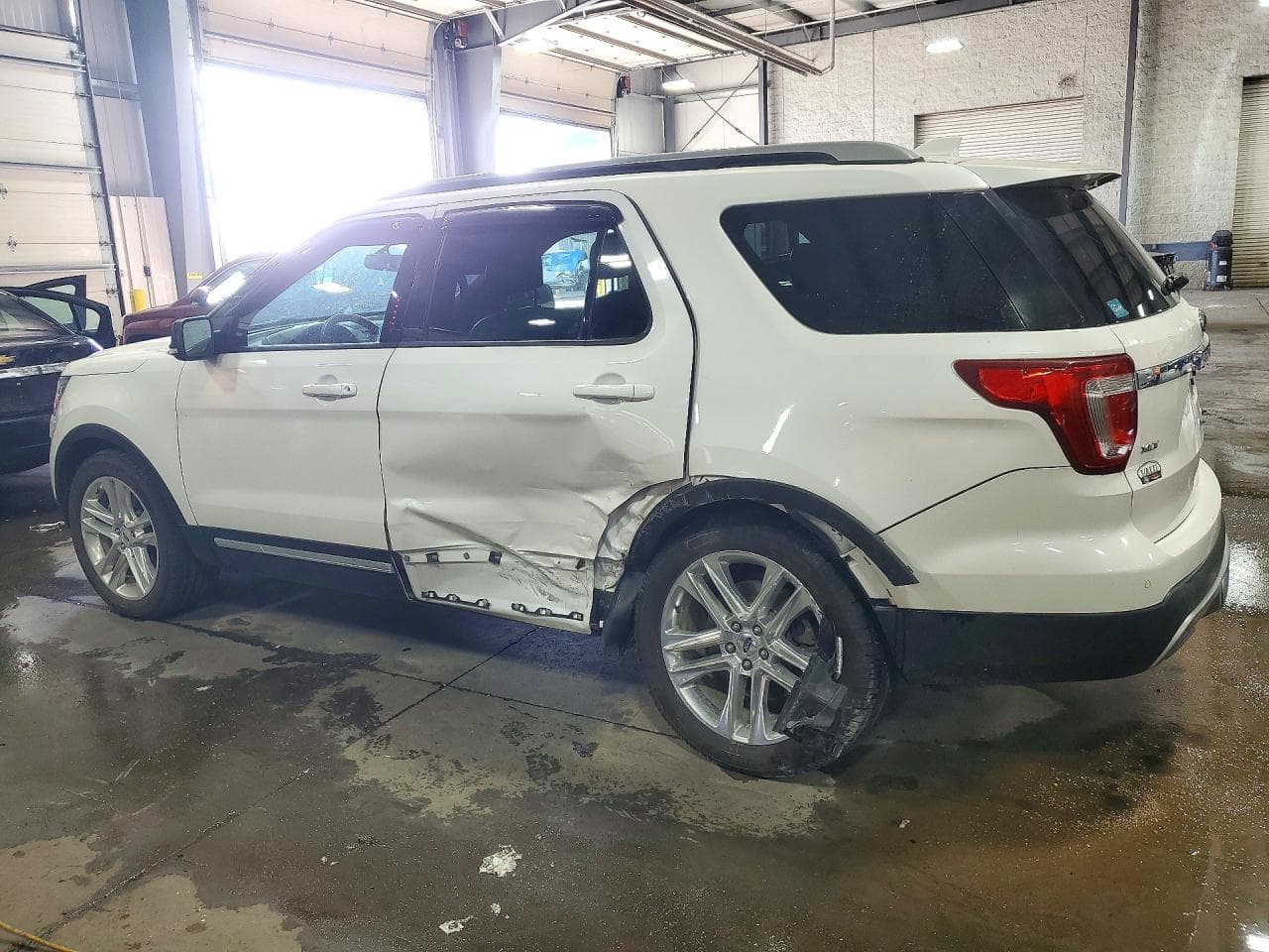 2017 Ford Explorer Xlt - foto 2