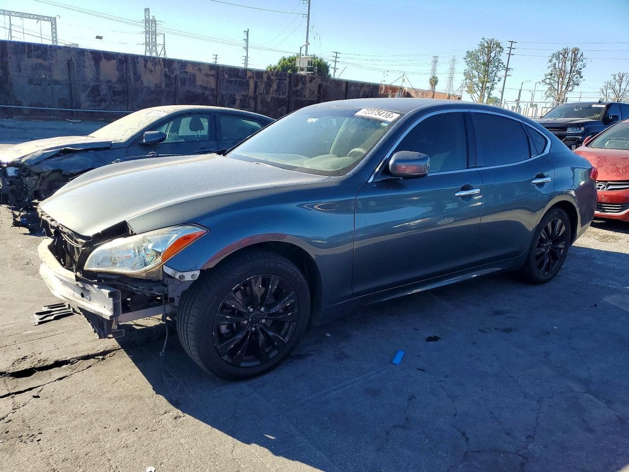 Infiniti M 2011 z USA
