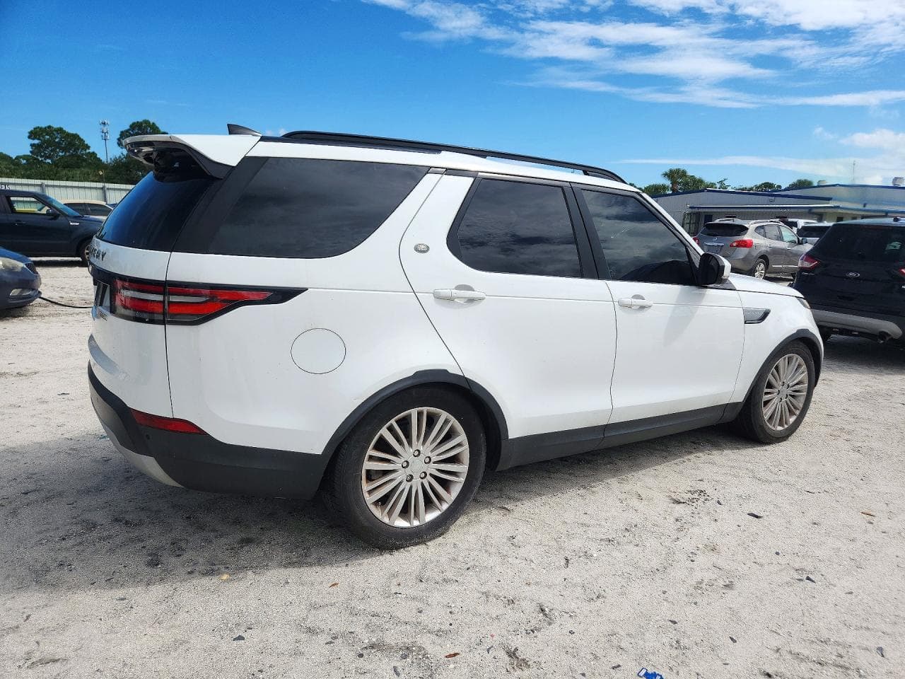2017 Land Rover Discovery Hse - foto 3