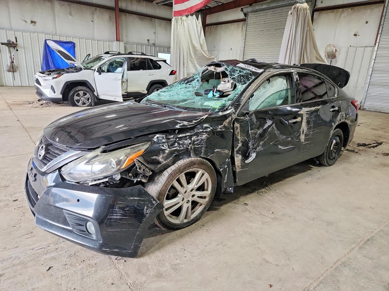 Nissan Altima 2017 z USA