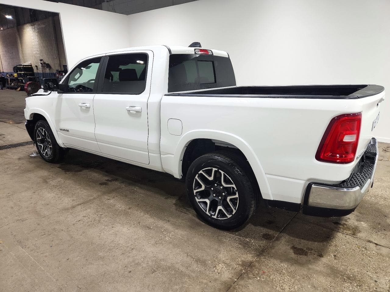 2026 Ram 1500 Laramie - foto 2