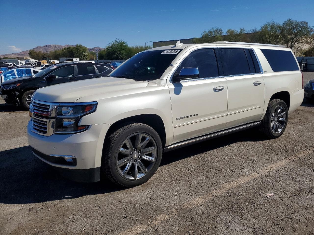 Chevrolet Suburban 2015 z USA