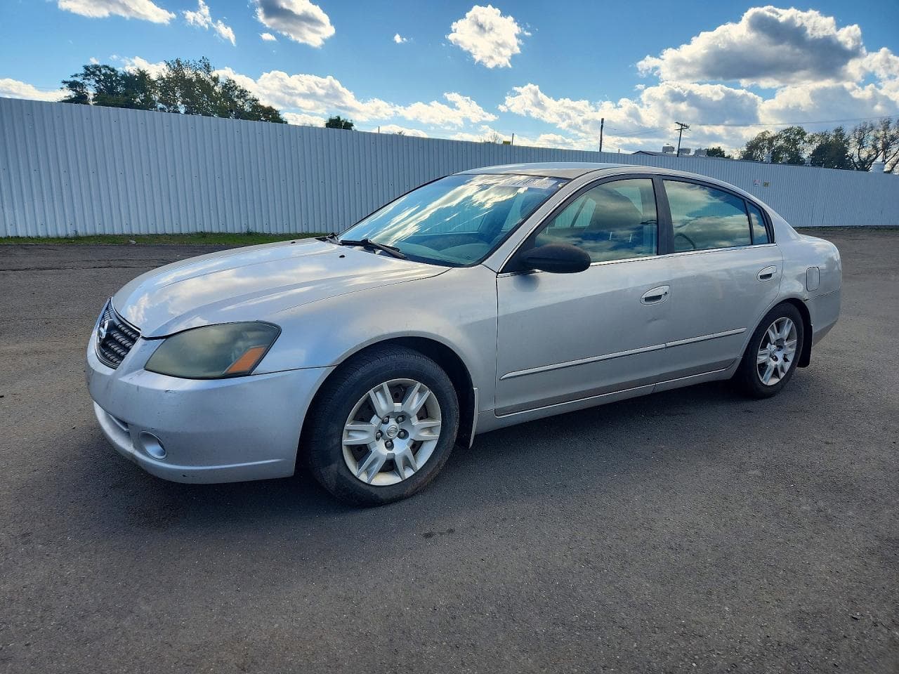 Nissan Altima 2005 z USA