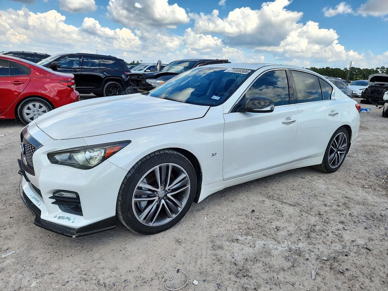 Infiniti Q50 2015 z USA