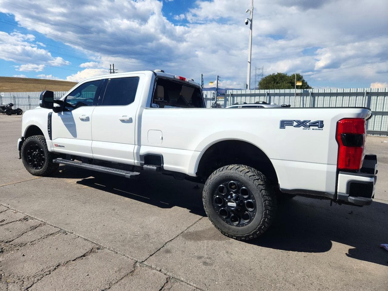 2025 Ford F350 Super Duty - foto 2