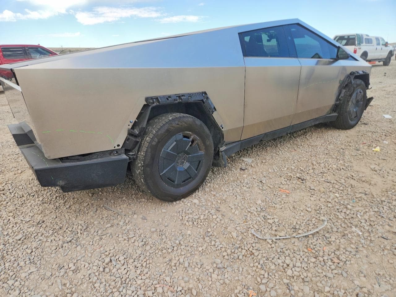 2025 Tesla Cybertruck - foto 3