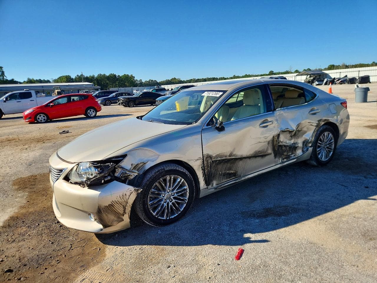 Lexus ES 2013 z USA