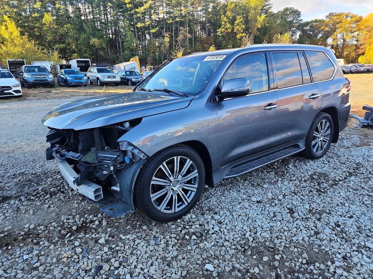 Lexus LX 2017 z USA