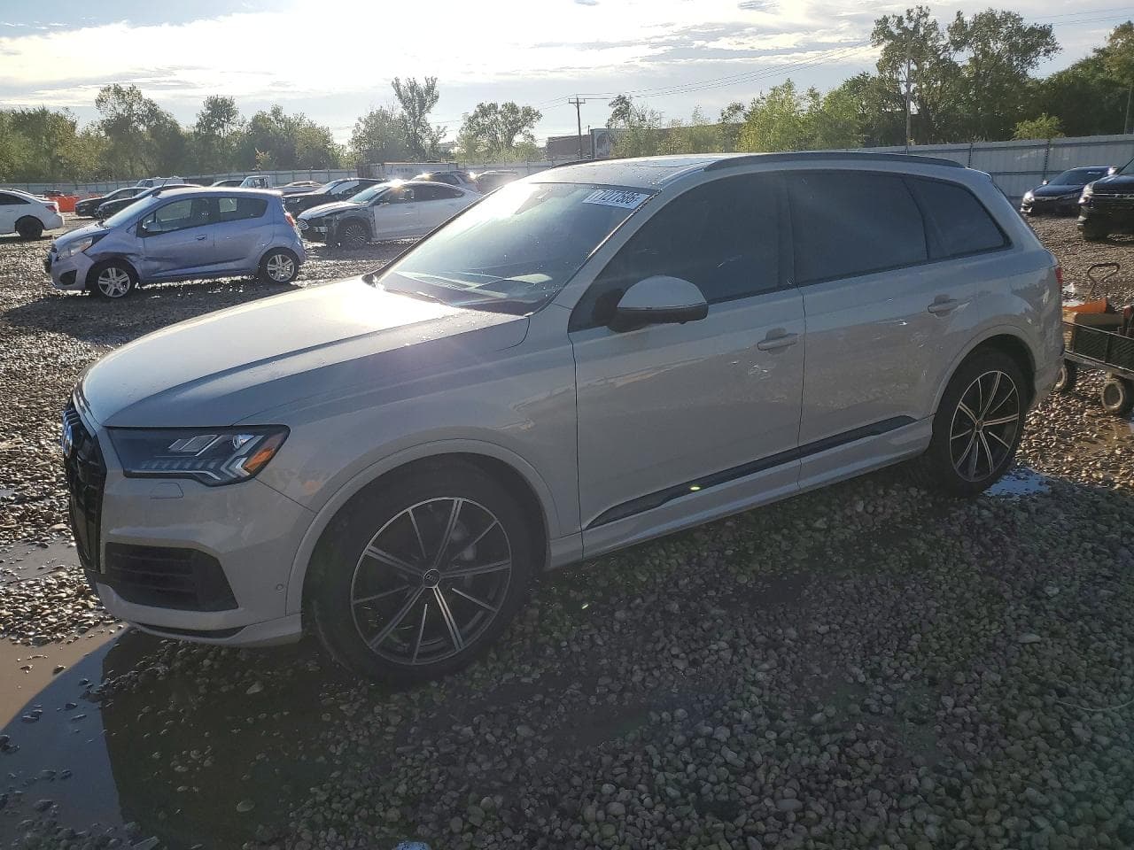 Audi Q7 2023 z USA