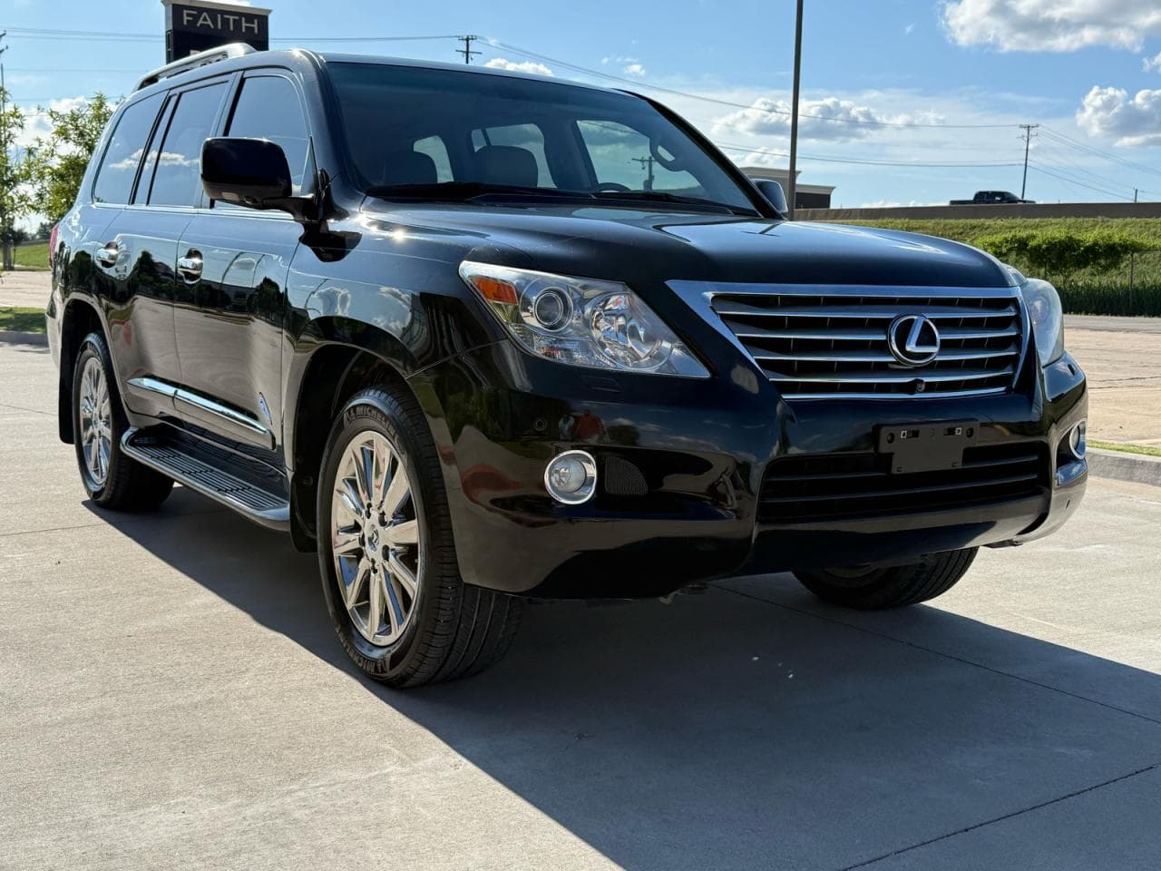 Lexus LX 2011 z USA