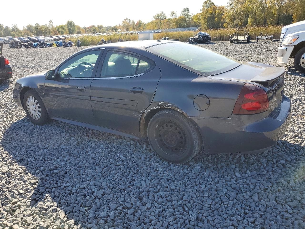 2008 Pontiac Grand Prix - foto 2