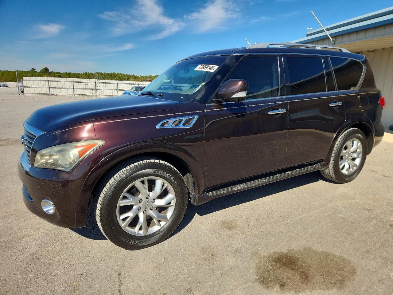 Infiniti QX56 2011 z USA