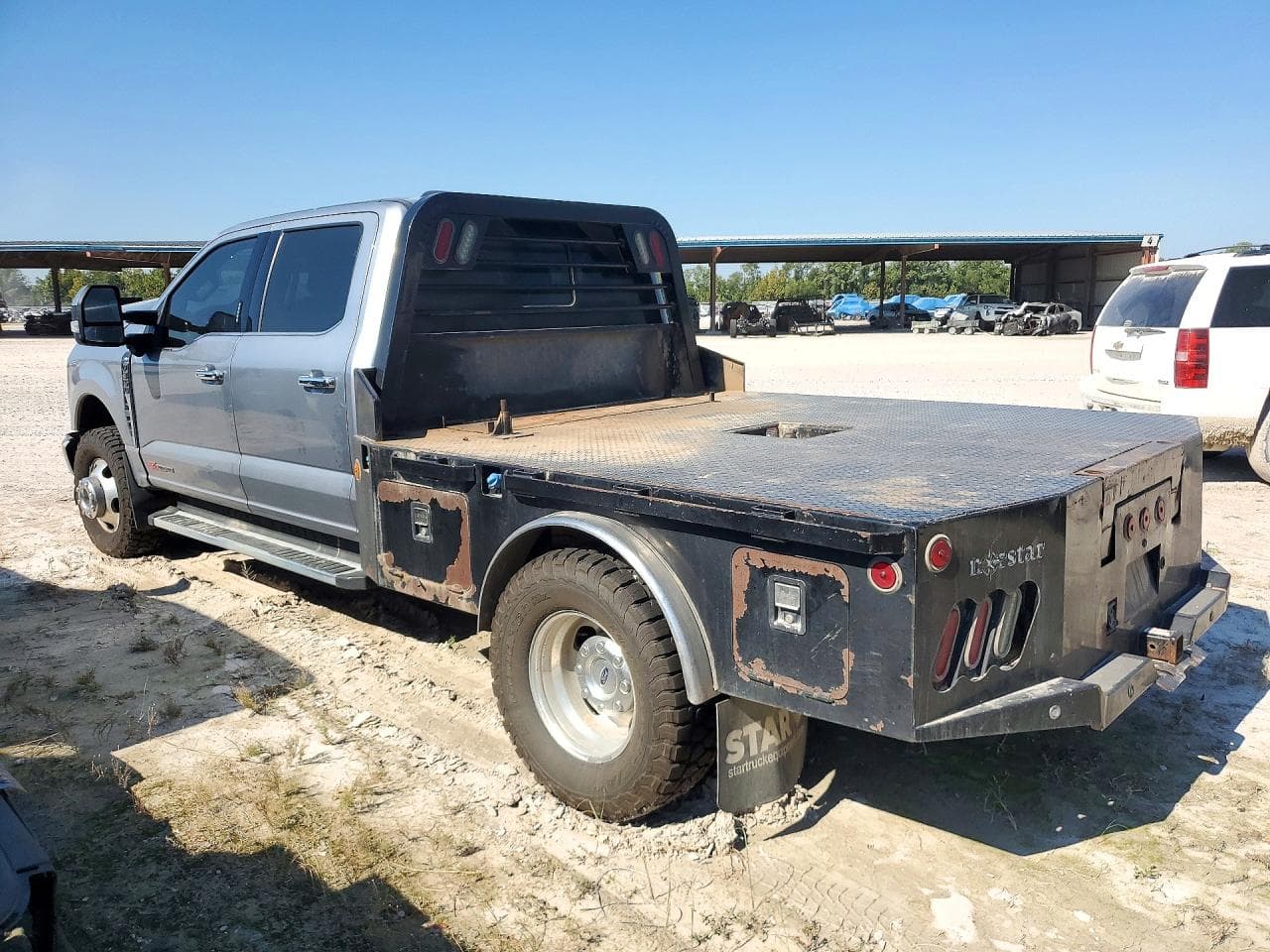 2023 Ford F350 Super Duty - foto 2