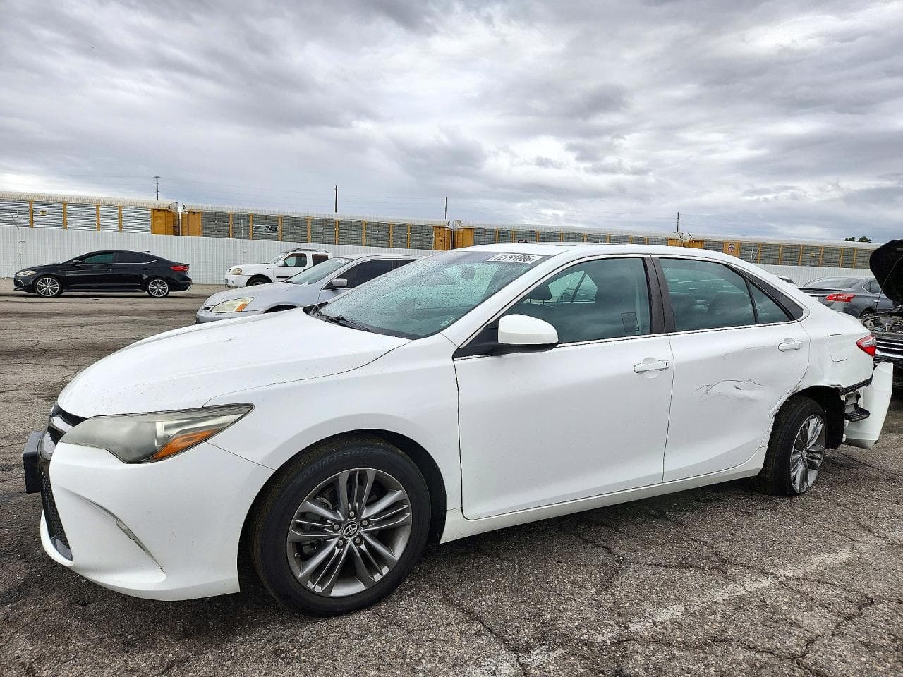 Toyota Camry 2017 z USA