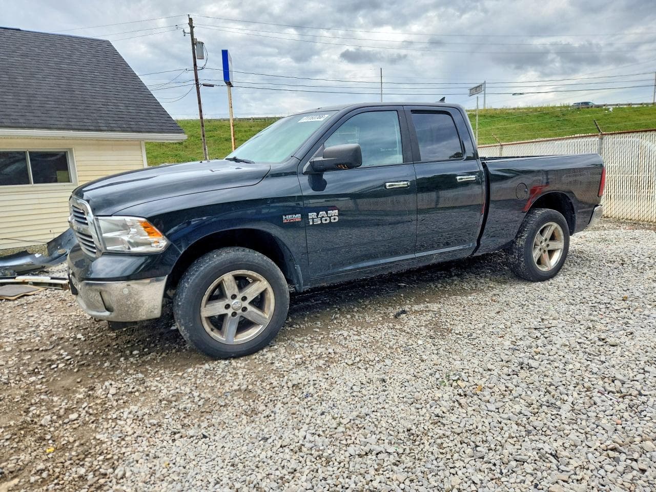 2015 Ram 1500 Crew Cab (4 Doo