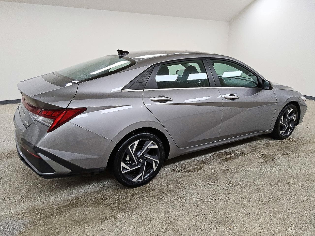 2024 Hyundai Elantra Limited - foto 3