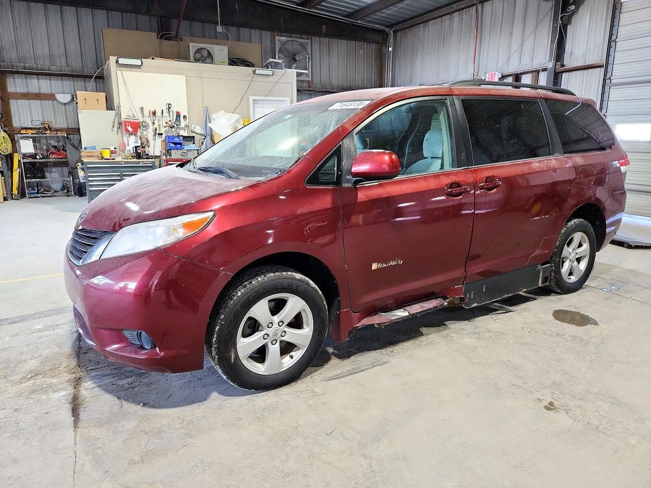 Toyota Sienna 2011 z USA