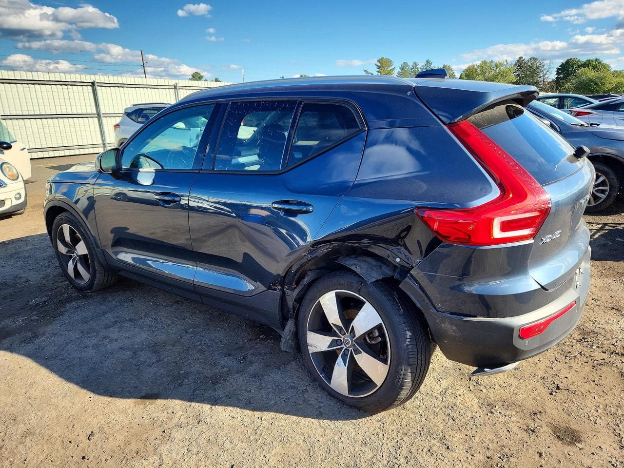 2022 Volvo Xc40 T5 Momentum - foto 2