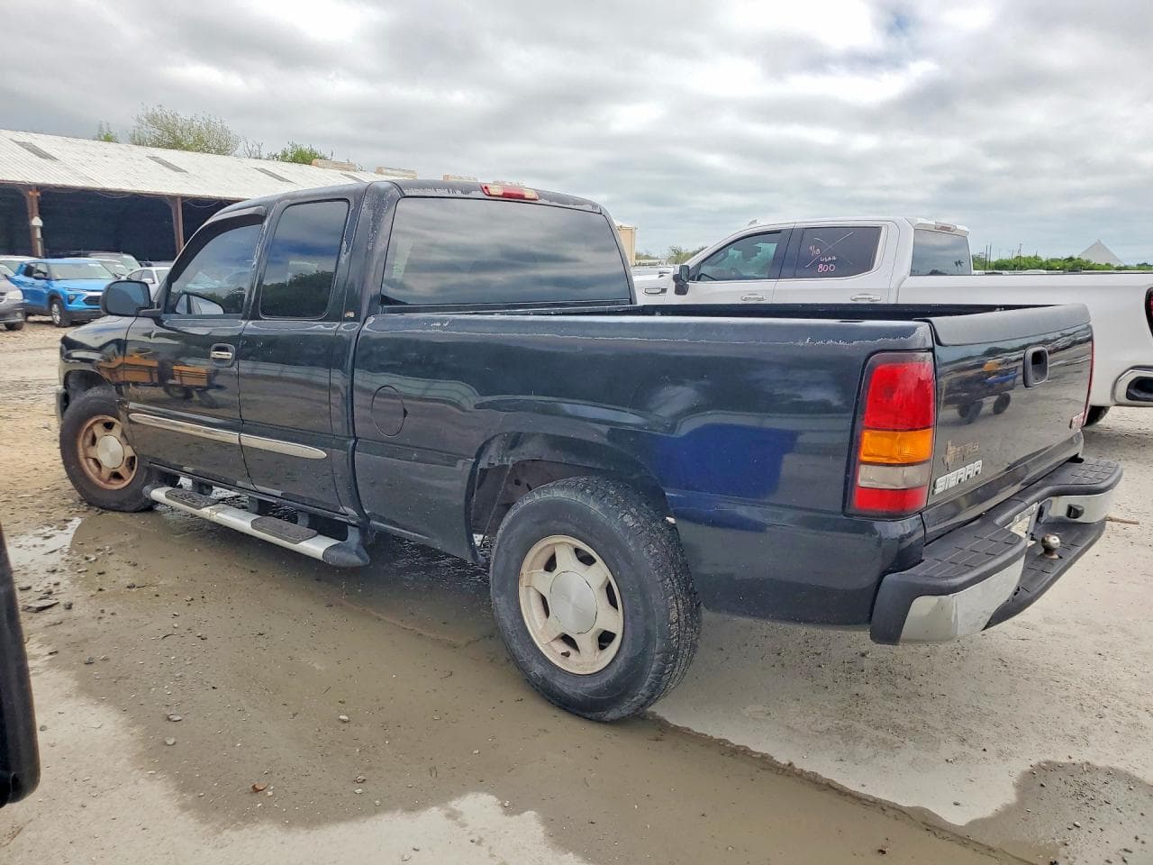2004 GMC New Sierra C1500 - foto 2