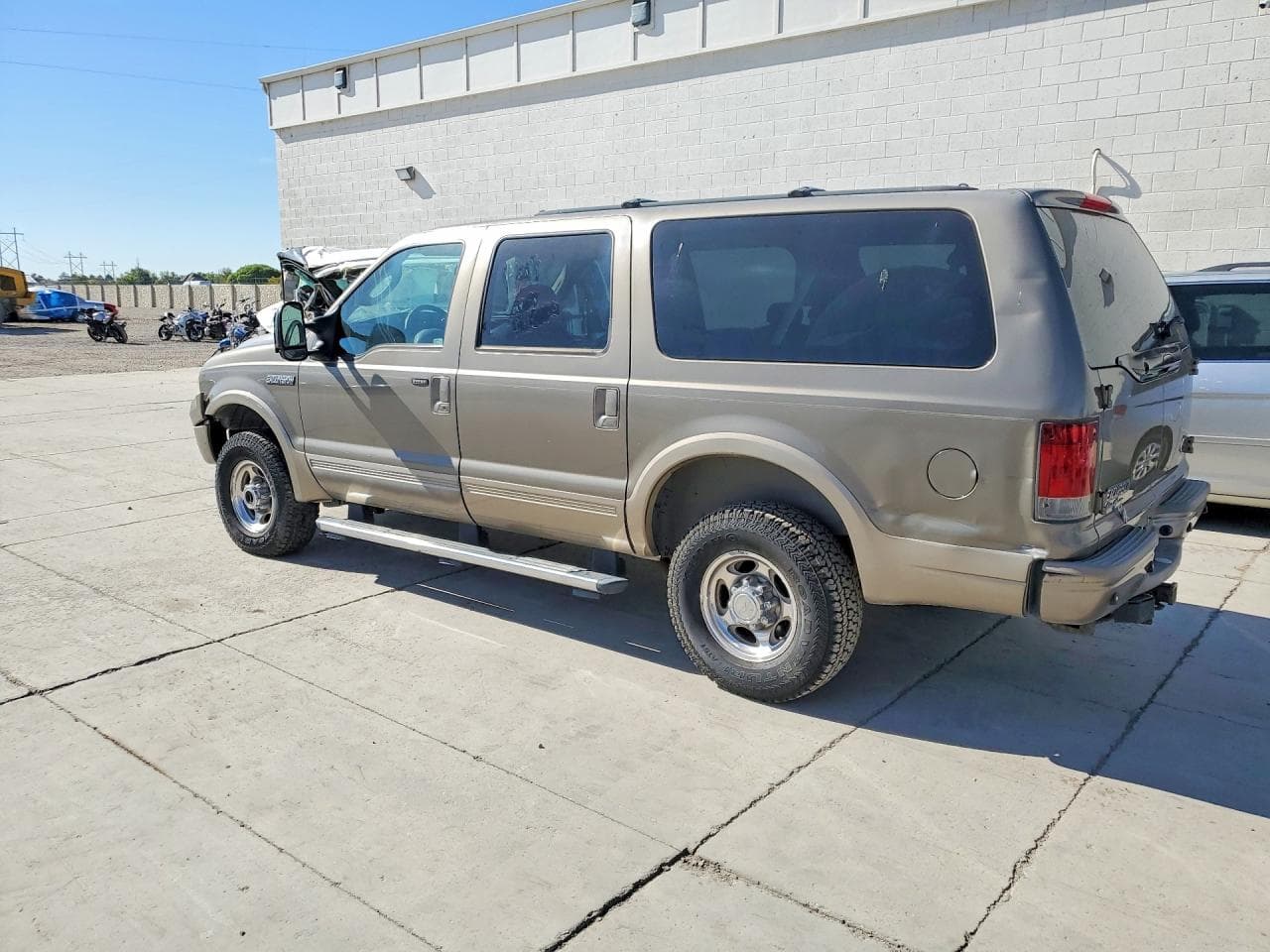 2005 Ford Excursion Eddie Bauer - foto 2