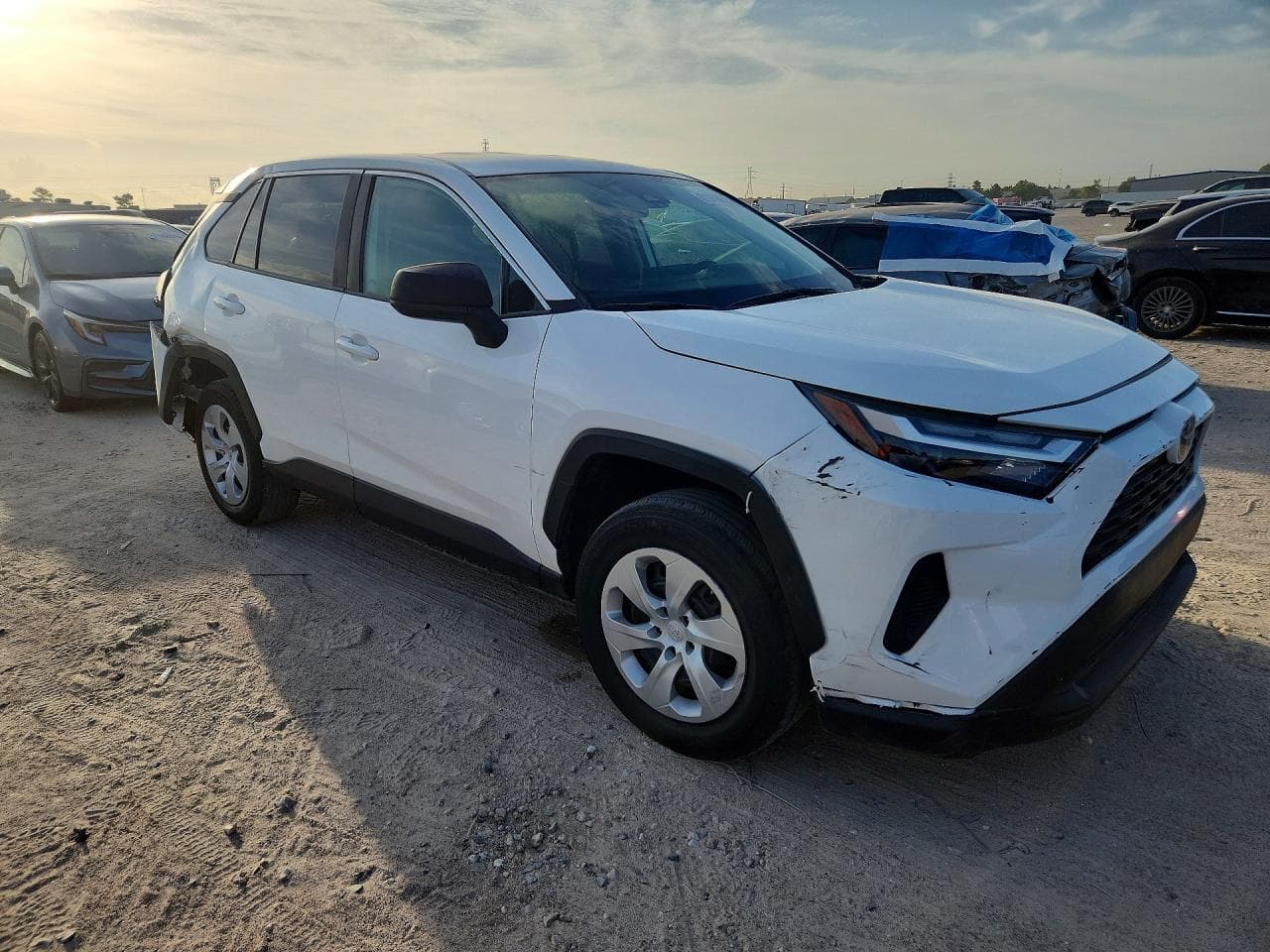 2024 Toyota Rav4 Le - foto 4