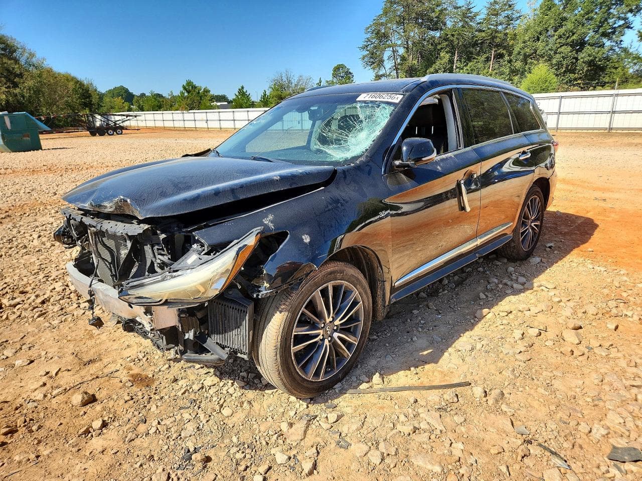Infiniti QX60 2016 z USA