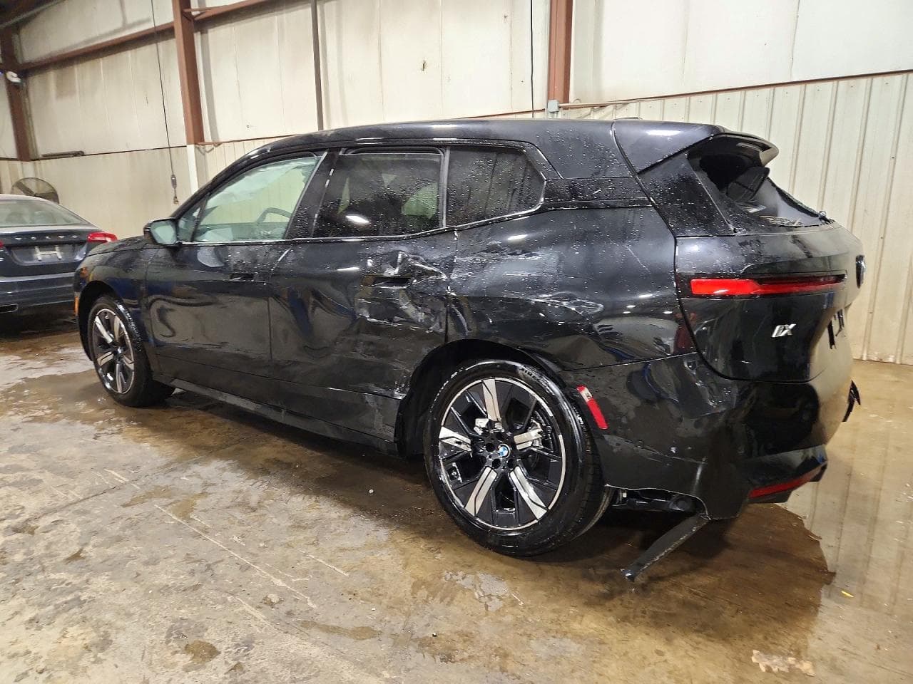 2026 BMW Ix xDrive45 - foto 2