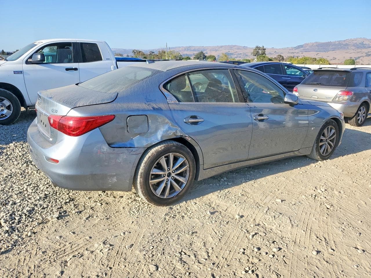 2015 Infiniti Q50 Premium - foto 3