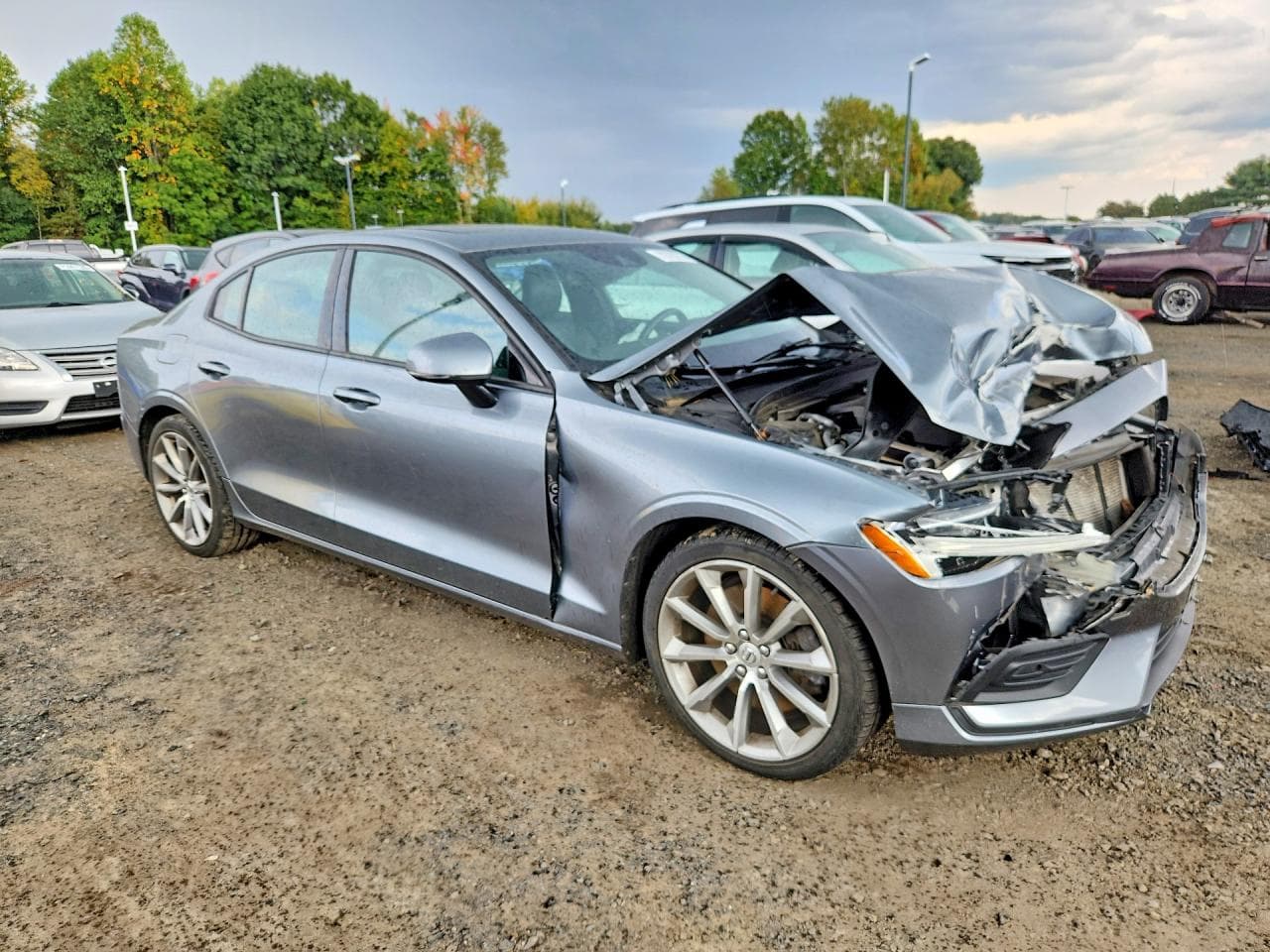 2020 Volvo S60 T6 Momentum - foto 4