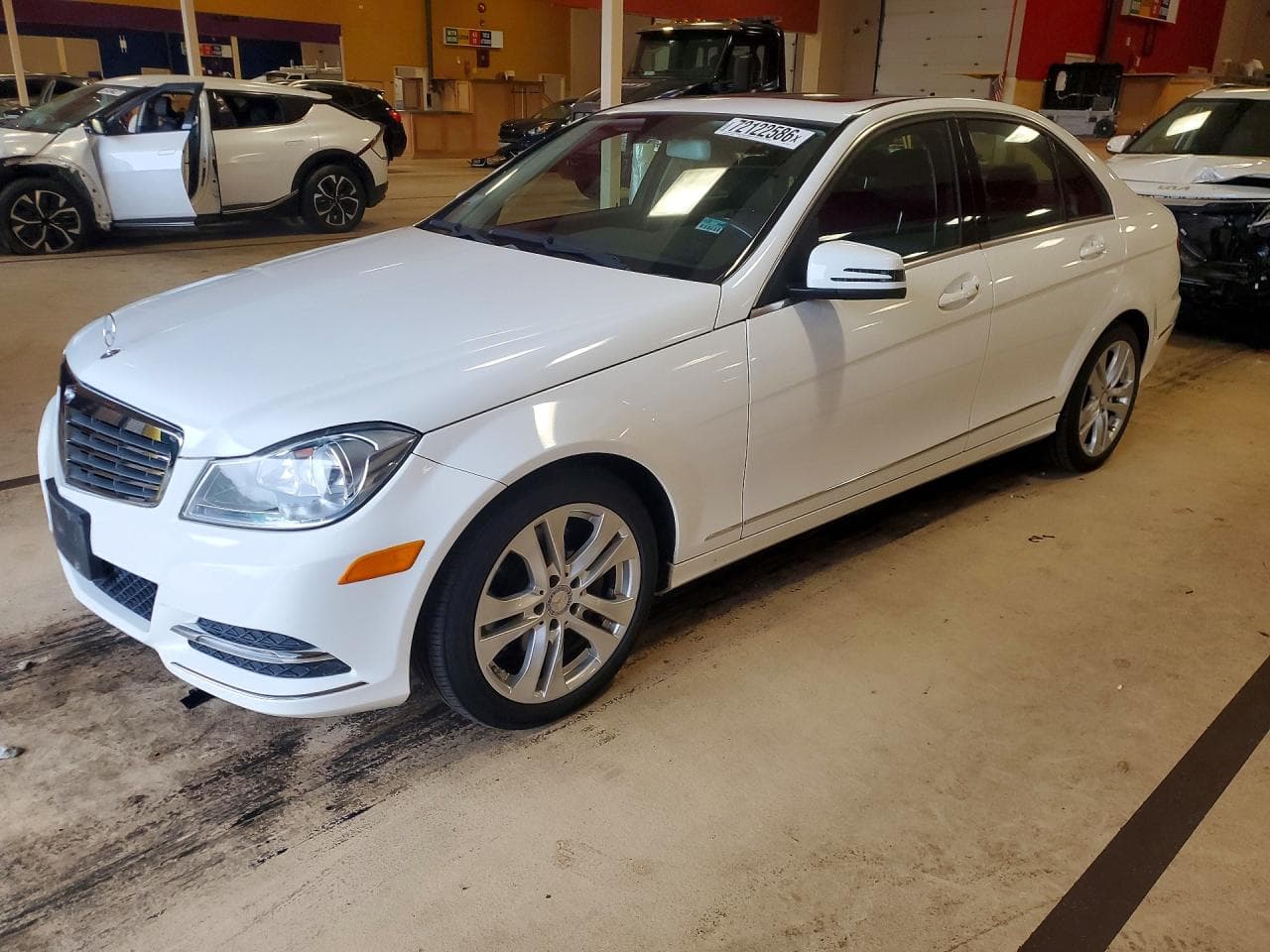 Mercedes-Benz C-klasse 2013 z USA