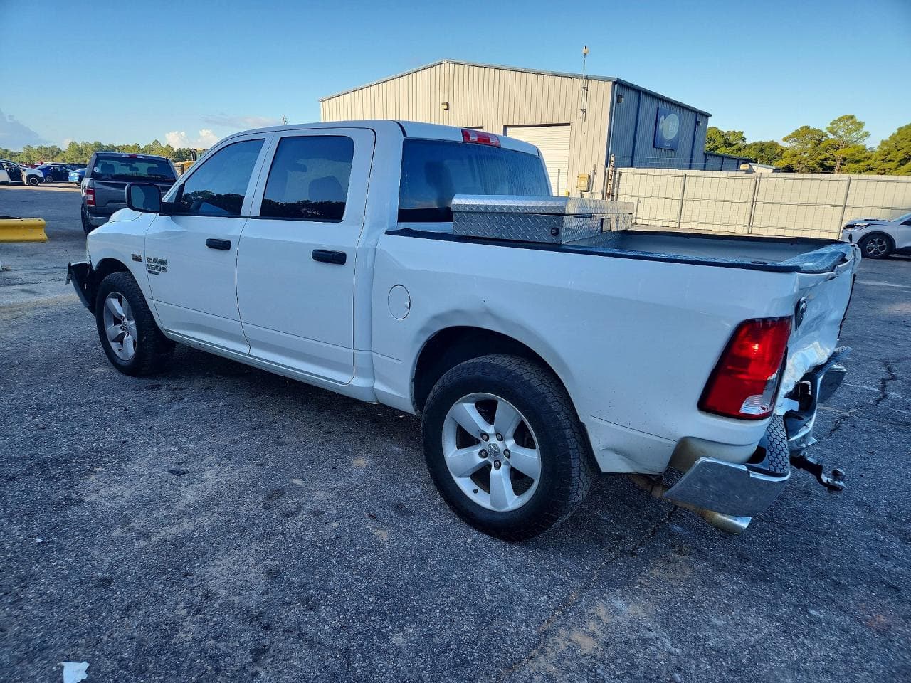 2022 Ram 1500 Classic Tradesman - foto 2