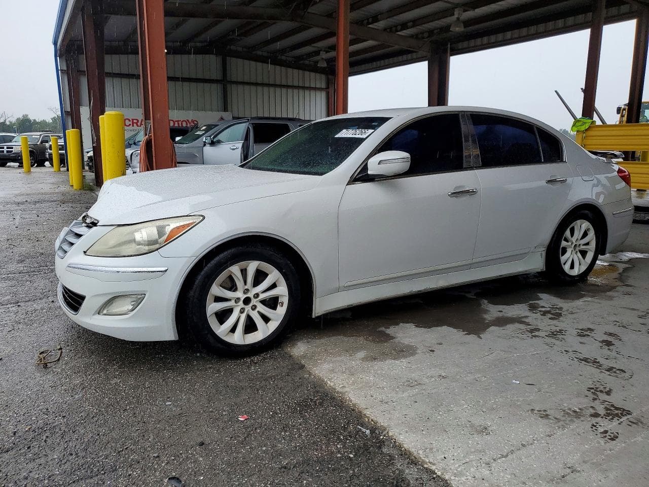 Hyundai Genesis 2013 z USA