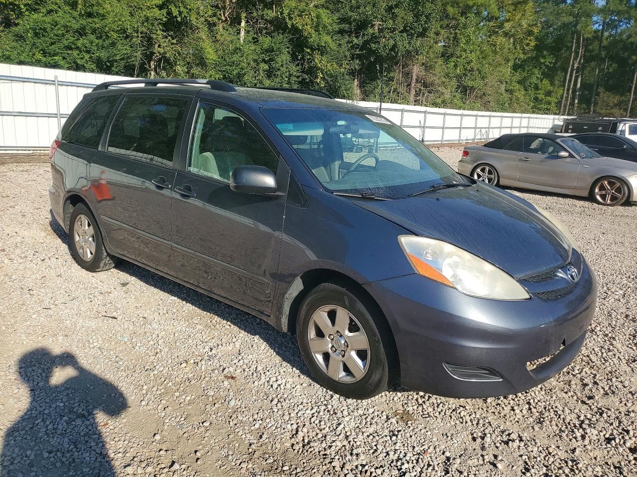 2010 Toyota Sienna Le 8-Passenger - foto 4