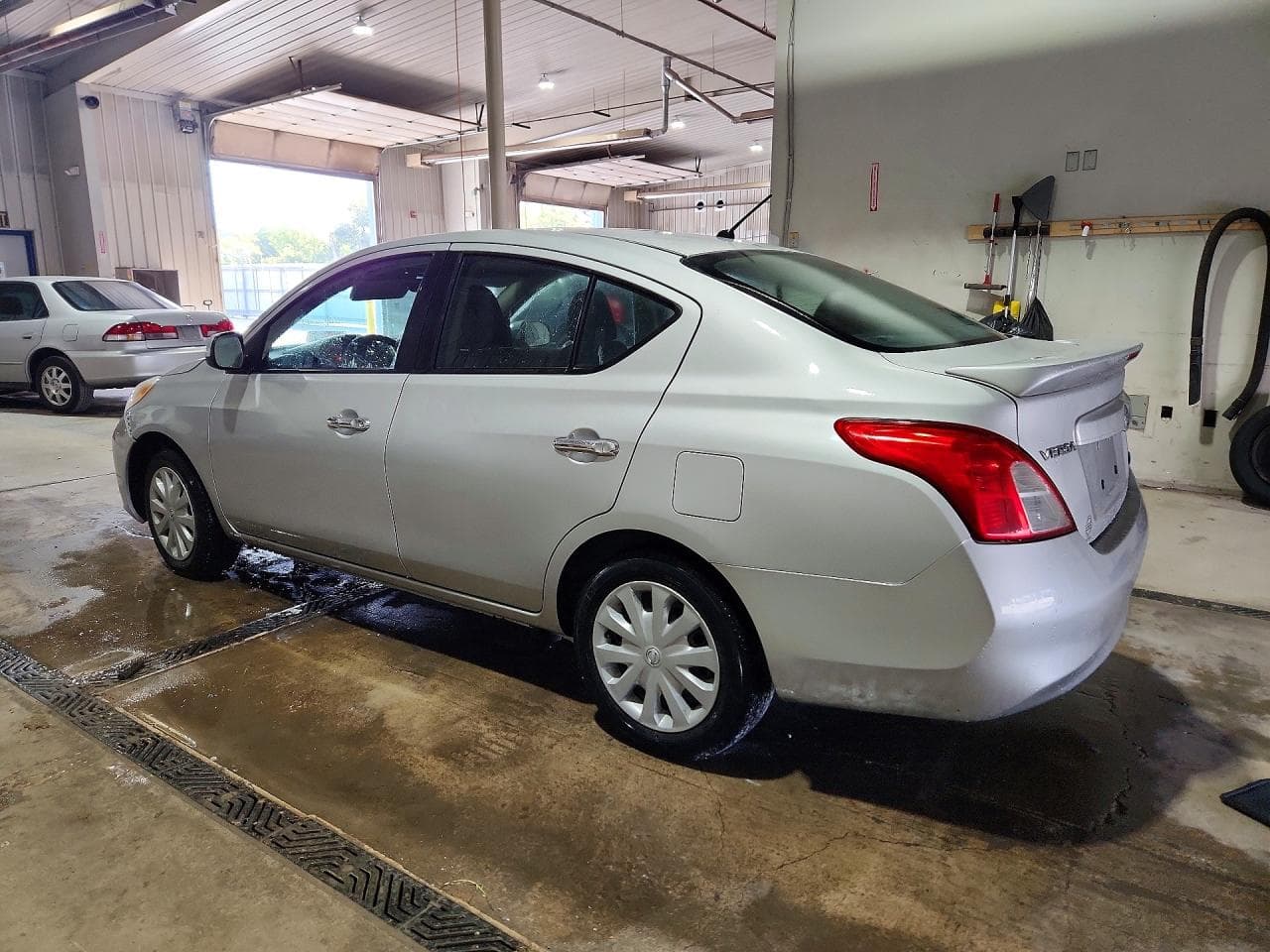 2014 Nissan Versa 1.6 S - foto 2