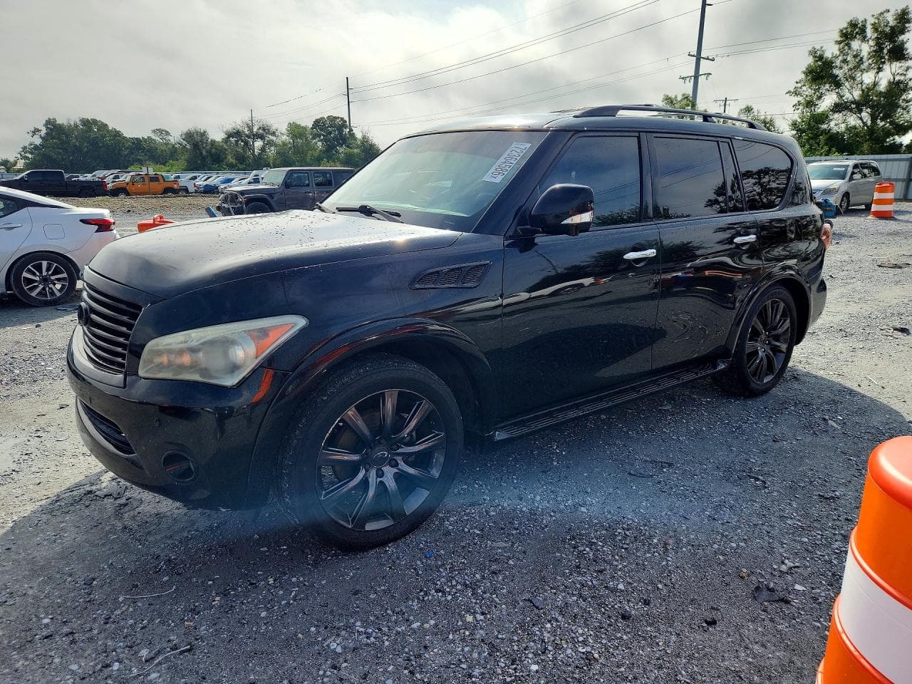 Infiniti QX56 2013 z USA