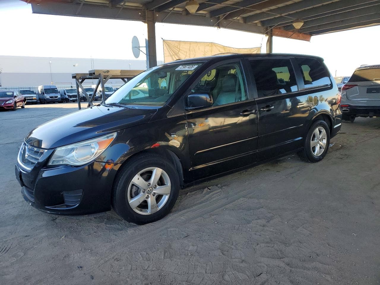 Volkswagen Routan 2010 z USA