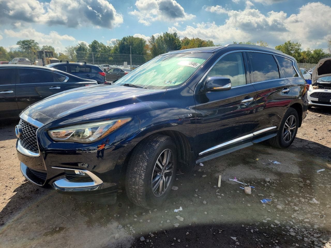 Infiniti QX60 2016 z USA