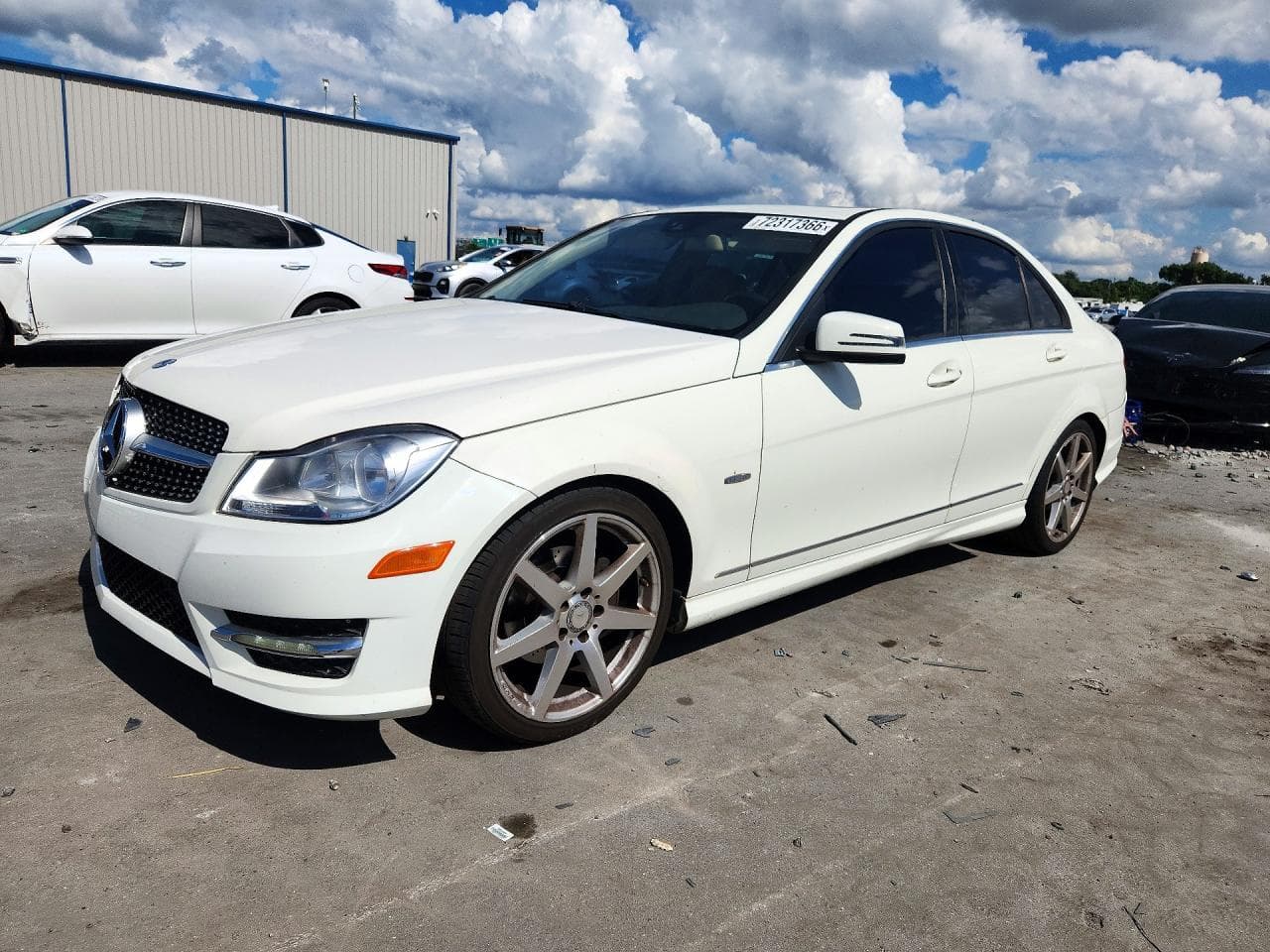 Mercedes-Benz C-klasse 2012 z USA