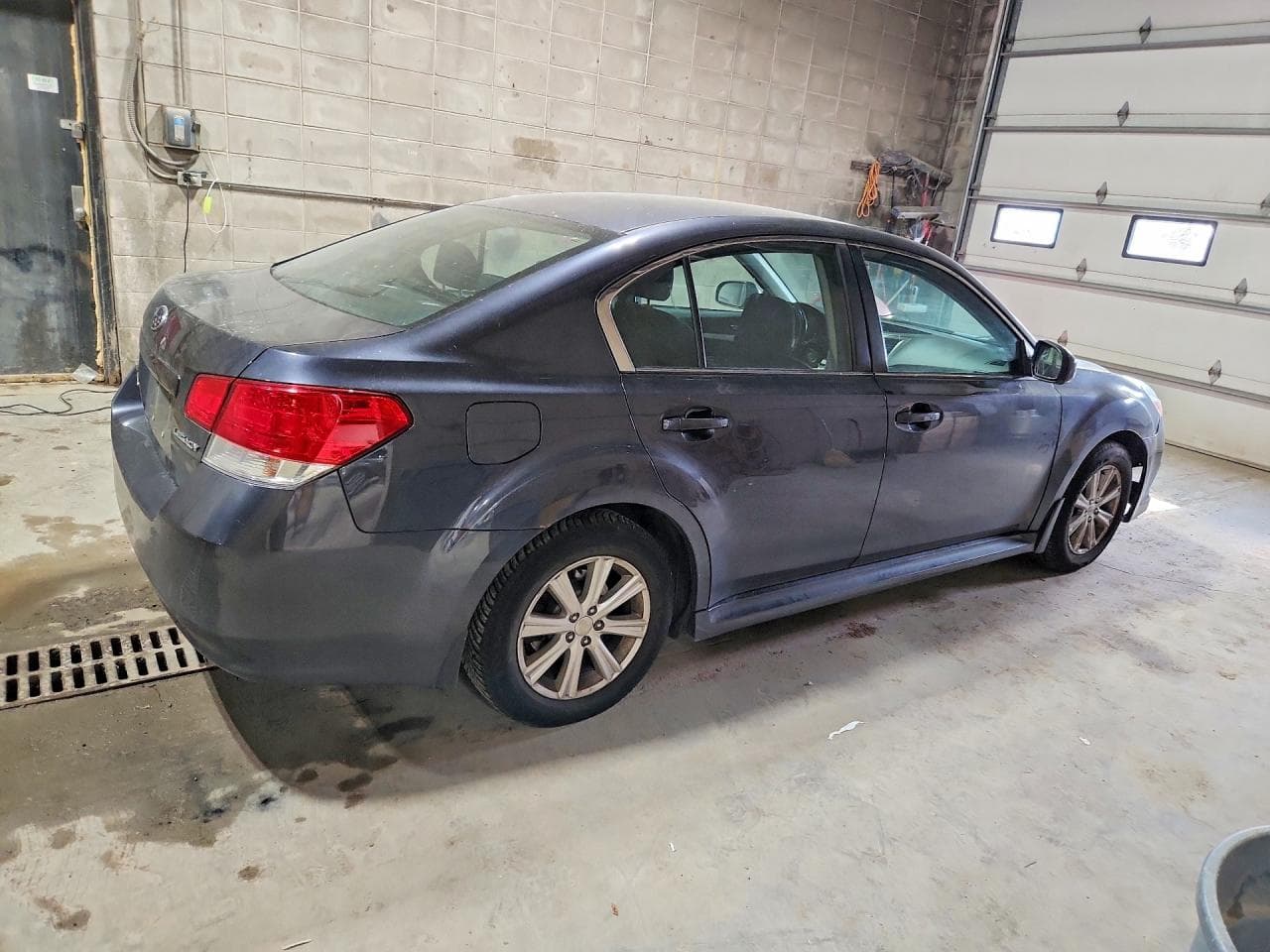 2011 Subaru Legacy 2.5I Premium - foto 3